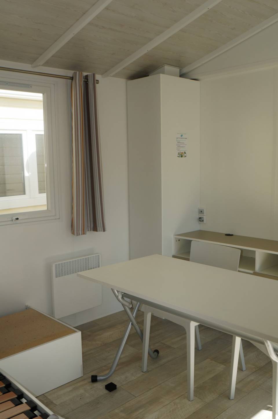 coin repas du mobil home irm super mecure r&eacute;gular 2015