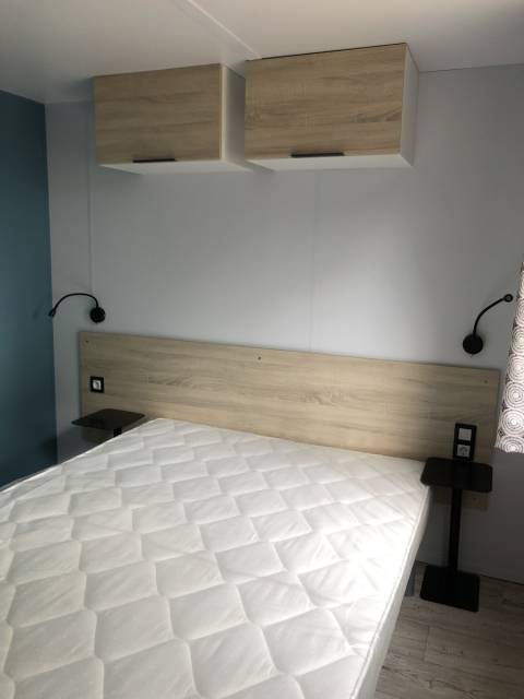 Chambre parentale du mobil home neuf Louisiane SAMOA 2019