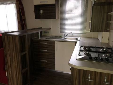 Cuisine du mobil home d'occasion 3 chambres IRM MARINA 2012