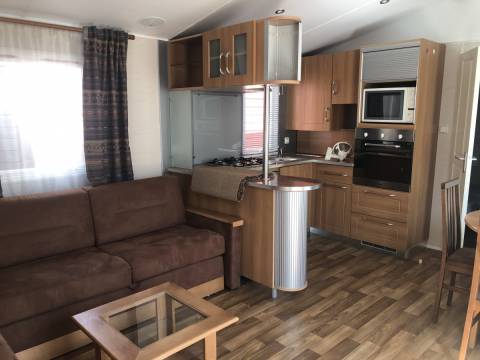 Cuisine ouverte du mobil home d'occasion IRM Rubis 2008 - 2 chambres